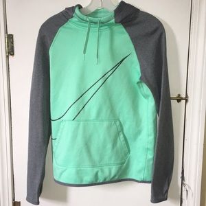 Nike Sweatshirt (Dri-Fit)